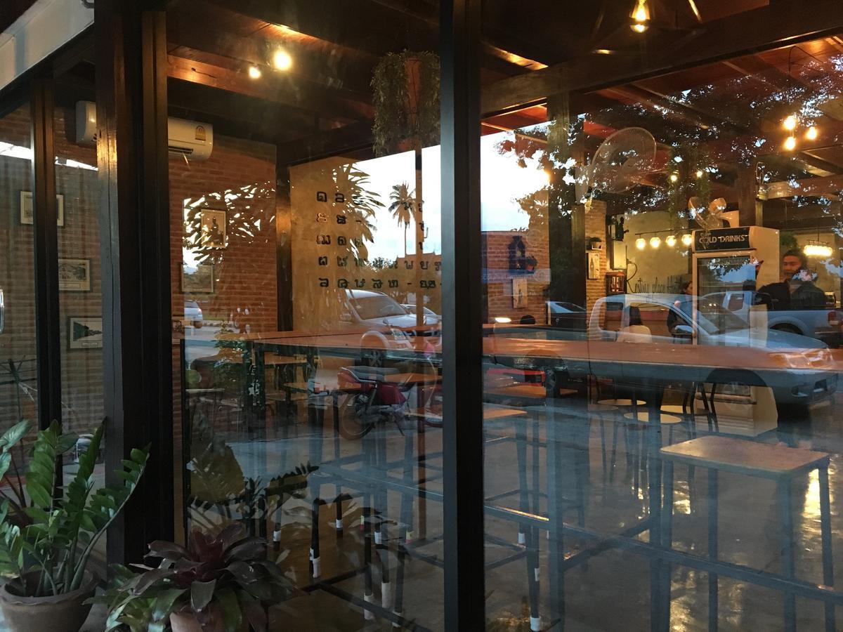 Resting Place Hostel Mueang Kao Екстериор снимка