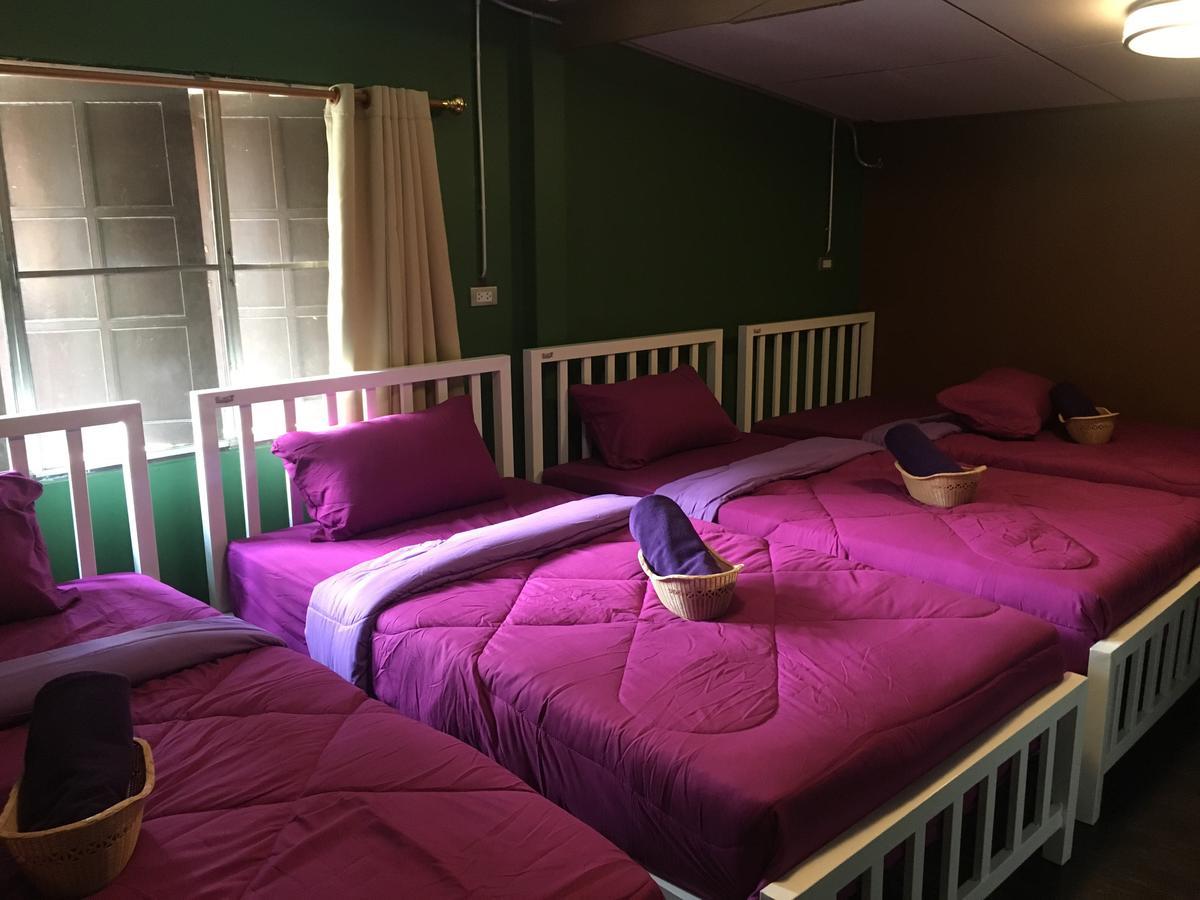 Resting Place Hostel Mueang Kao Екстериор снимка