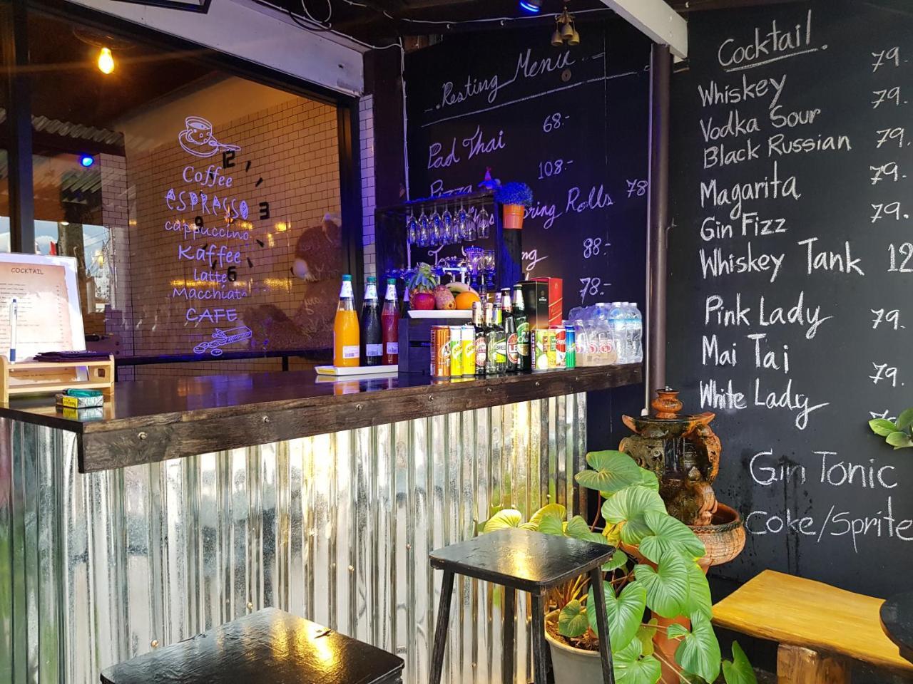 Resting Place Hostel Mueang Kao Екстериор снимка
