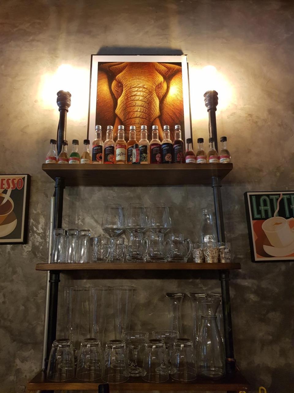 Resting Place Hostel Mueang Kao Екстериор снимка