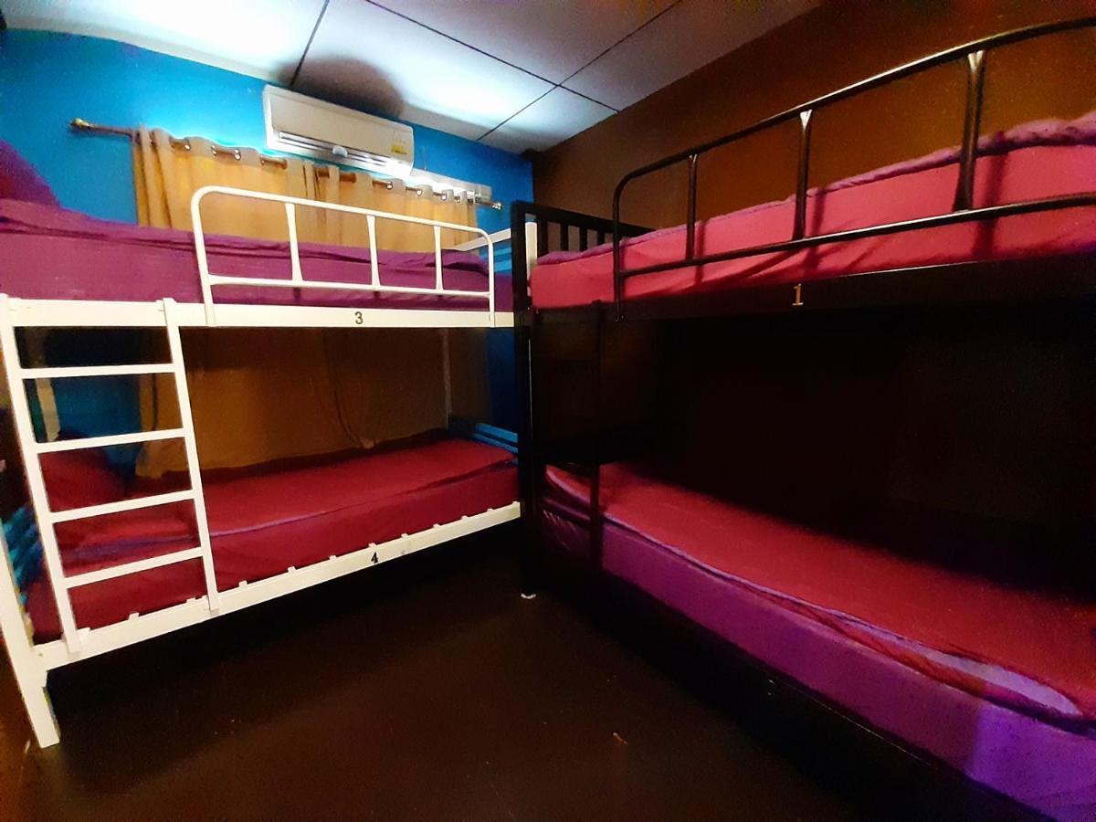 Resting Place Hostel Mueang Kao Екстериор снимка
