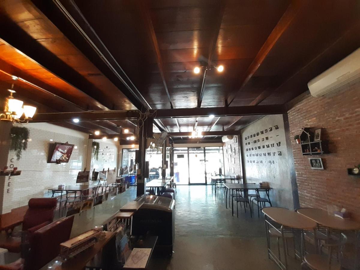 Resting Place Hostel Mueang Kao Екстериор снимка